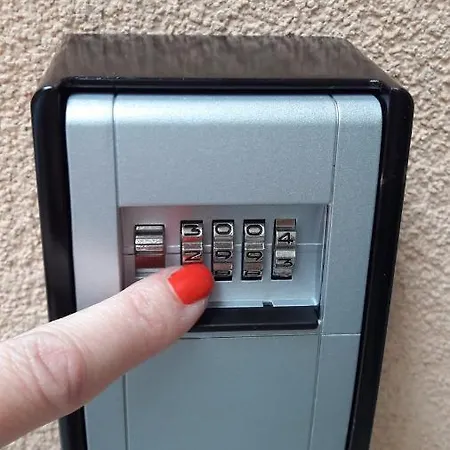 索菲亚贵宾公寓酒店