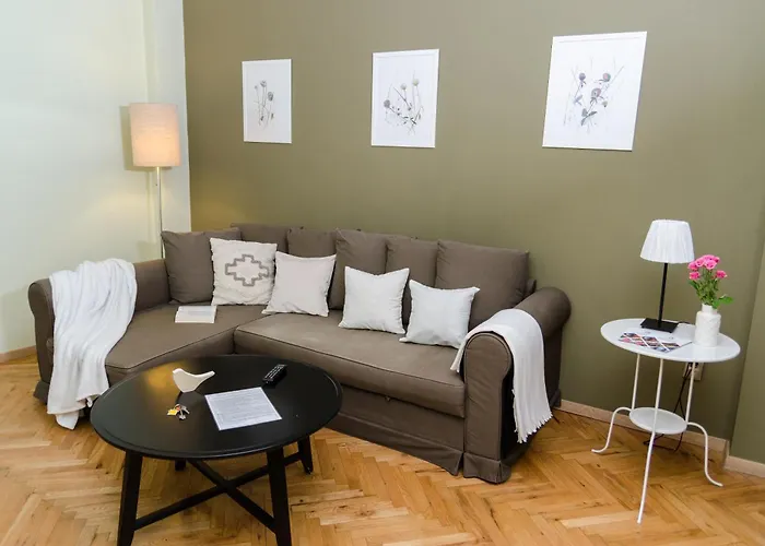 вип апартментс *