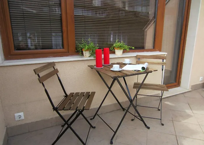 вип апартментс *